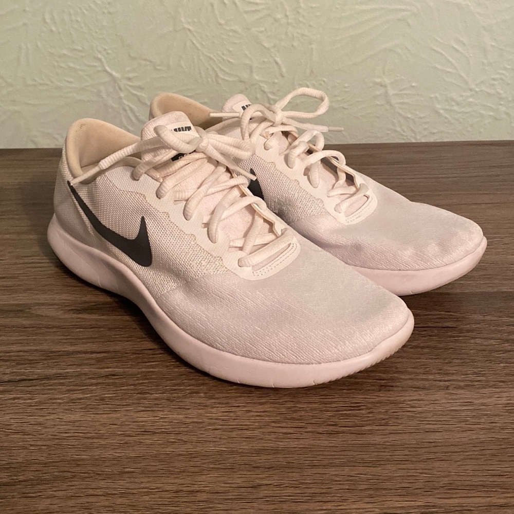 Nike Flex Contact White and Grey
